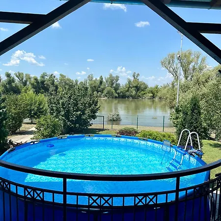 Vikendica Dva Labuda * Banostor