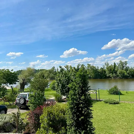 Vikendica Dva Labuda 펜션