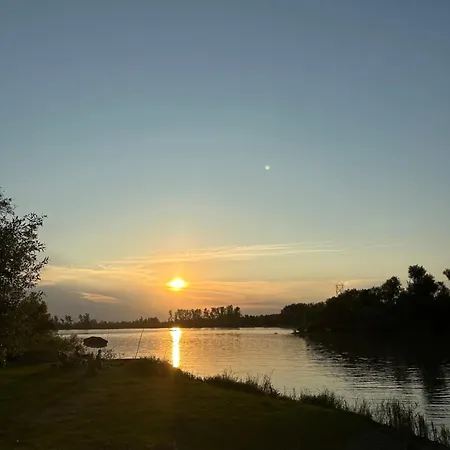 Vikendica Dva Labuda Holiday home Banostor