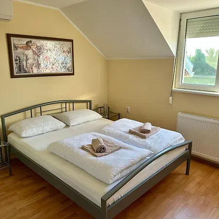 Vikendica Dva Labuda *