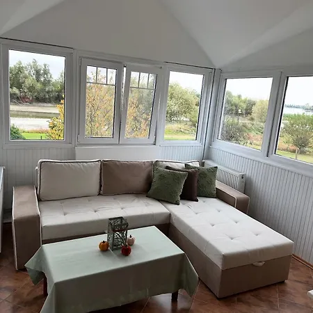 Vikendica Dva Labuda Holiday home Banostor